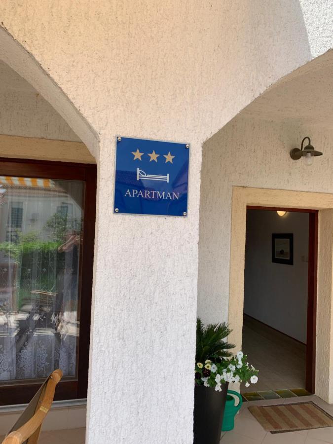 Apartment Kati Crikvenica Bagian luar foto
