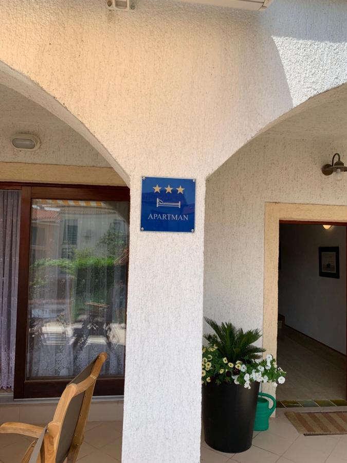 Apartment Kati Crikvenica Bagian luar foto